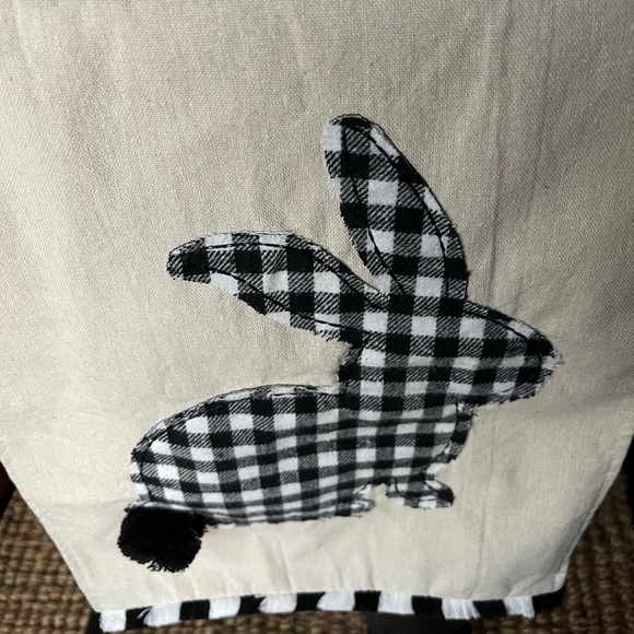 Pier 1 Holiday Pier Black And White Easter Bunny Rabbit Table